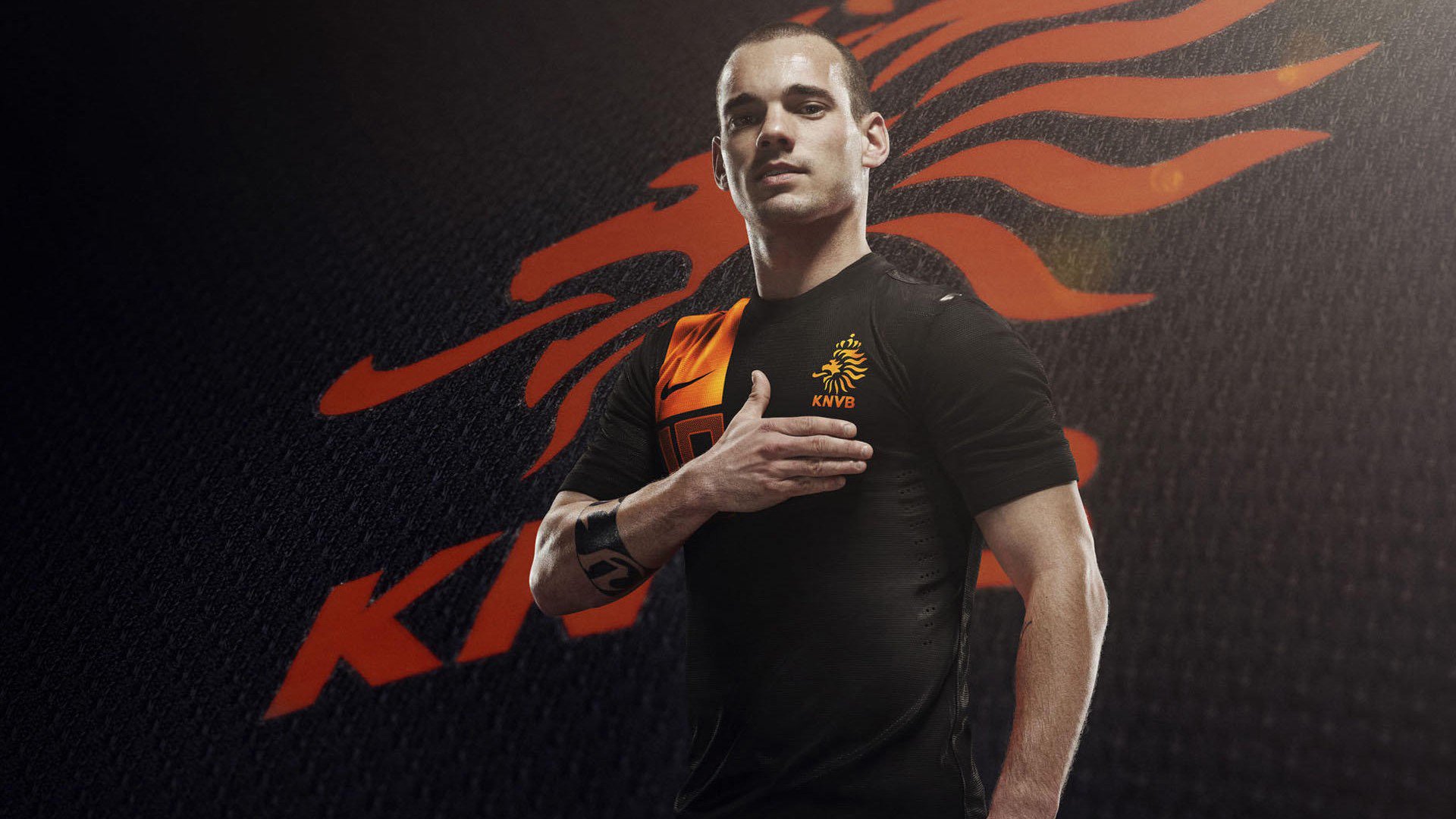 Kering-PSG中场配合不顺影响整体发挥